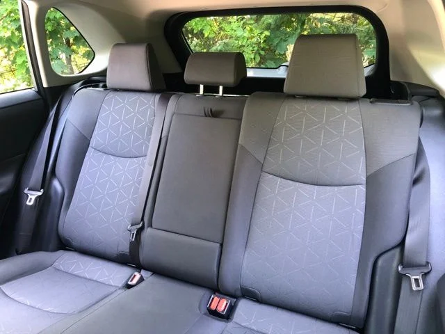 Used 2019 Silver Sky Metallic Toyota XLE image 18