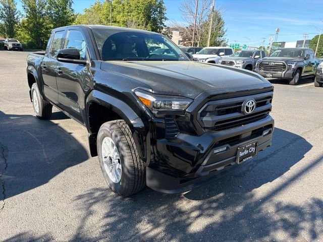 New 2026 Black Toyota  SR5 image 3