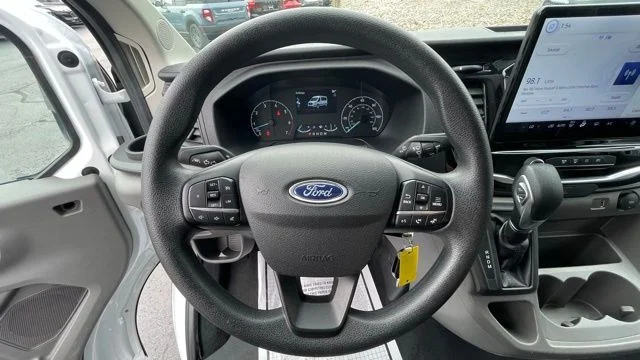 Used 2023 White Ford XLT image 17