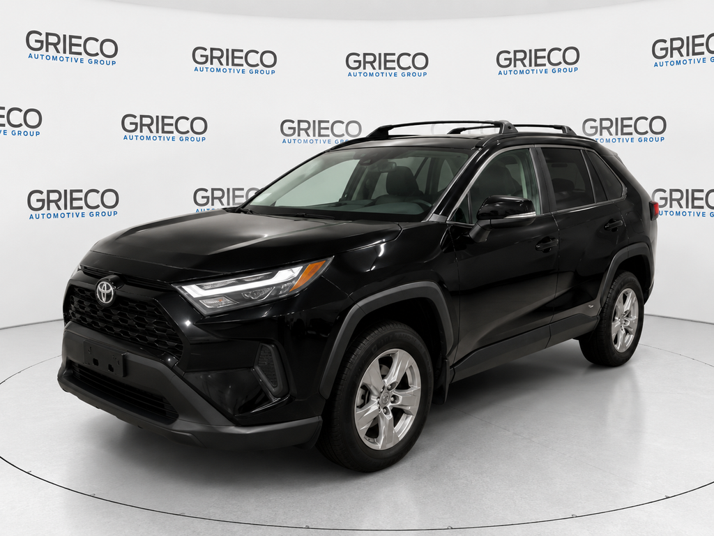 Used 2022 Black Toyota XLE image 2