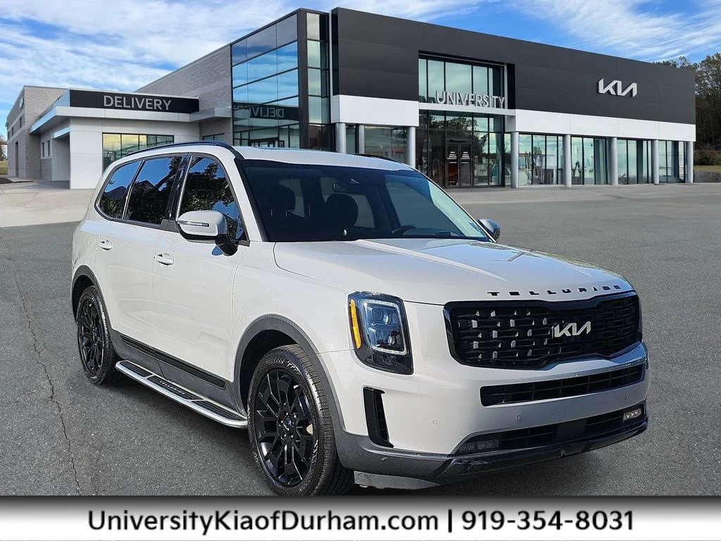 Used 2022 Gray Kia SX image 1