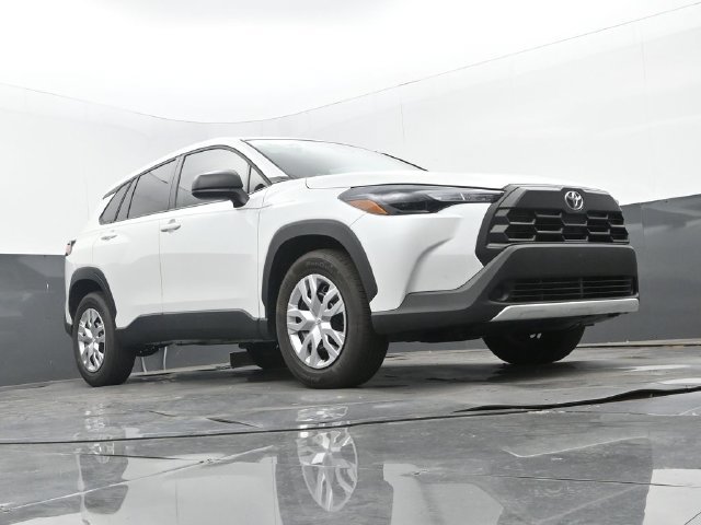 Used 2026 Wind Chill Pearl Toyota L image 9