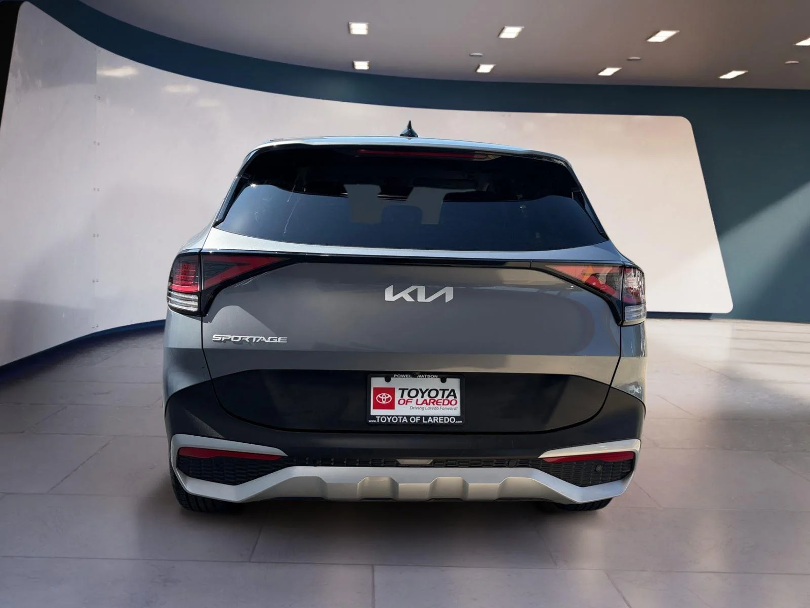 Used 2024 Everlasting Silver Kia EX image 4