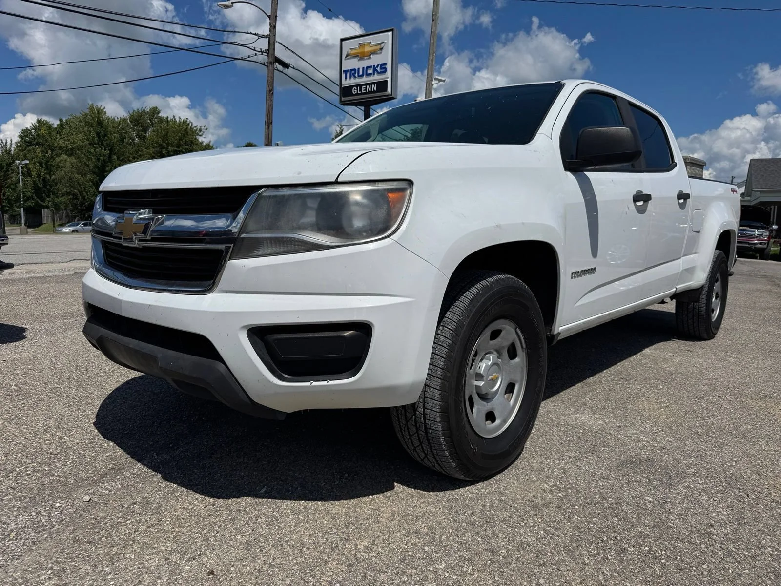 Used 2020 Chevrolet Colorado Work Truck with VIN 1GCGTBENXL1105083 for sale in Eminence, KY