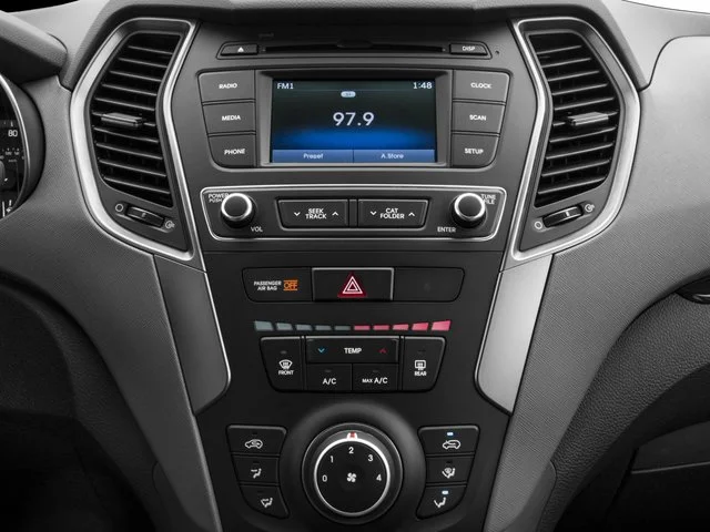 Used 2017 Sparkling Silver Hyundai 2.4L image 13