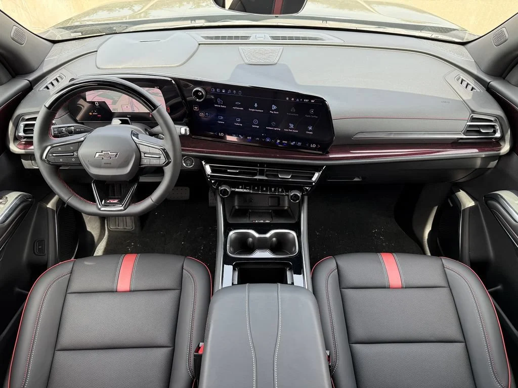 2027 Chevrolet Traverse RS - Photo 12