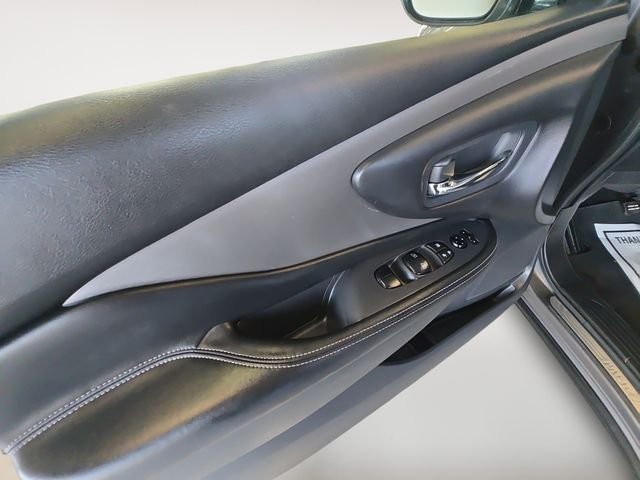 Used 2024 Gray Nissan SV image 10