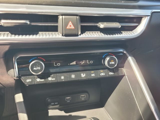 Used 2024 White Kia GT image 25