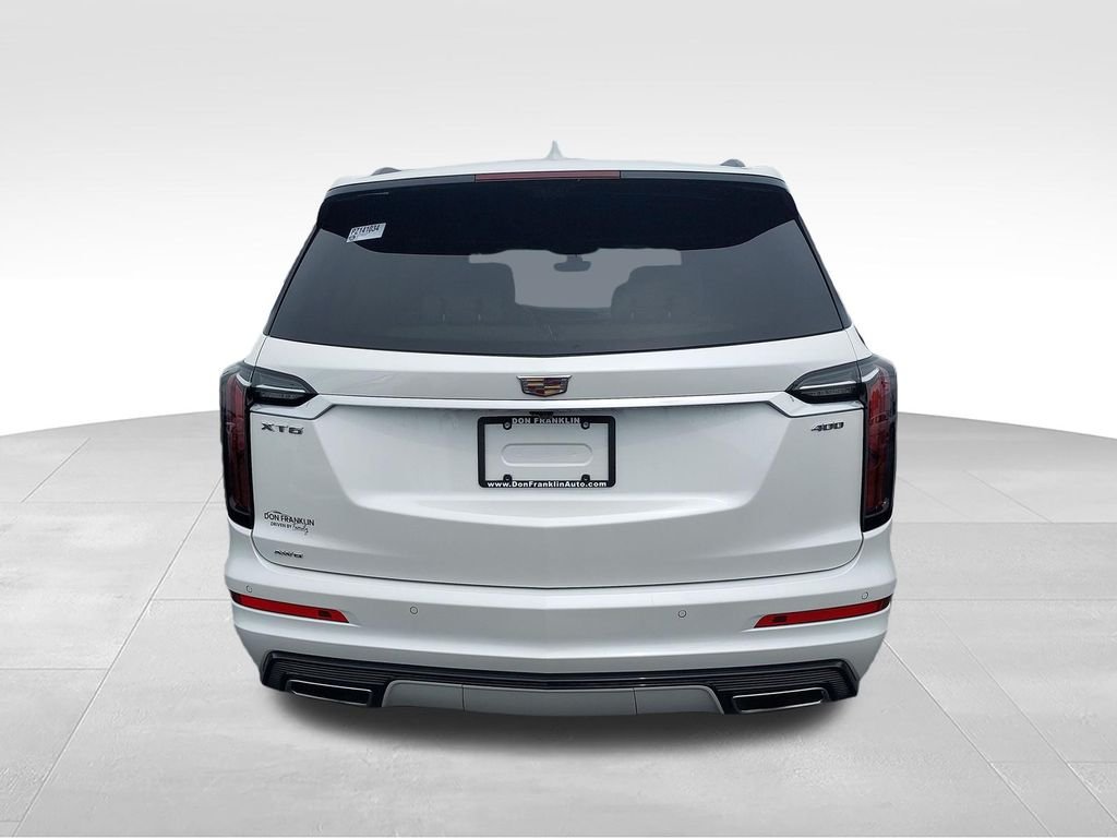 Used 2023 White Cadillac Sport image 4