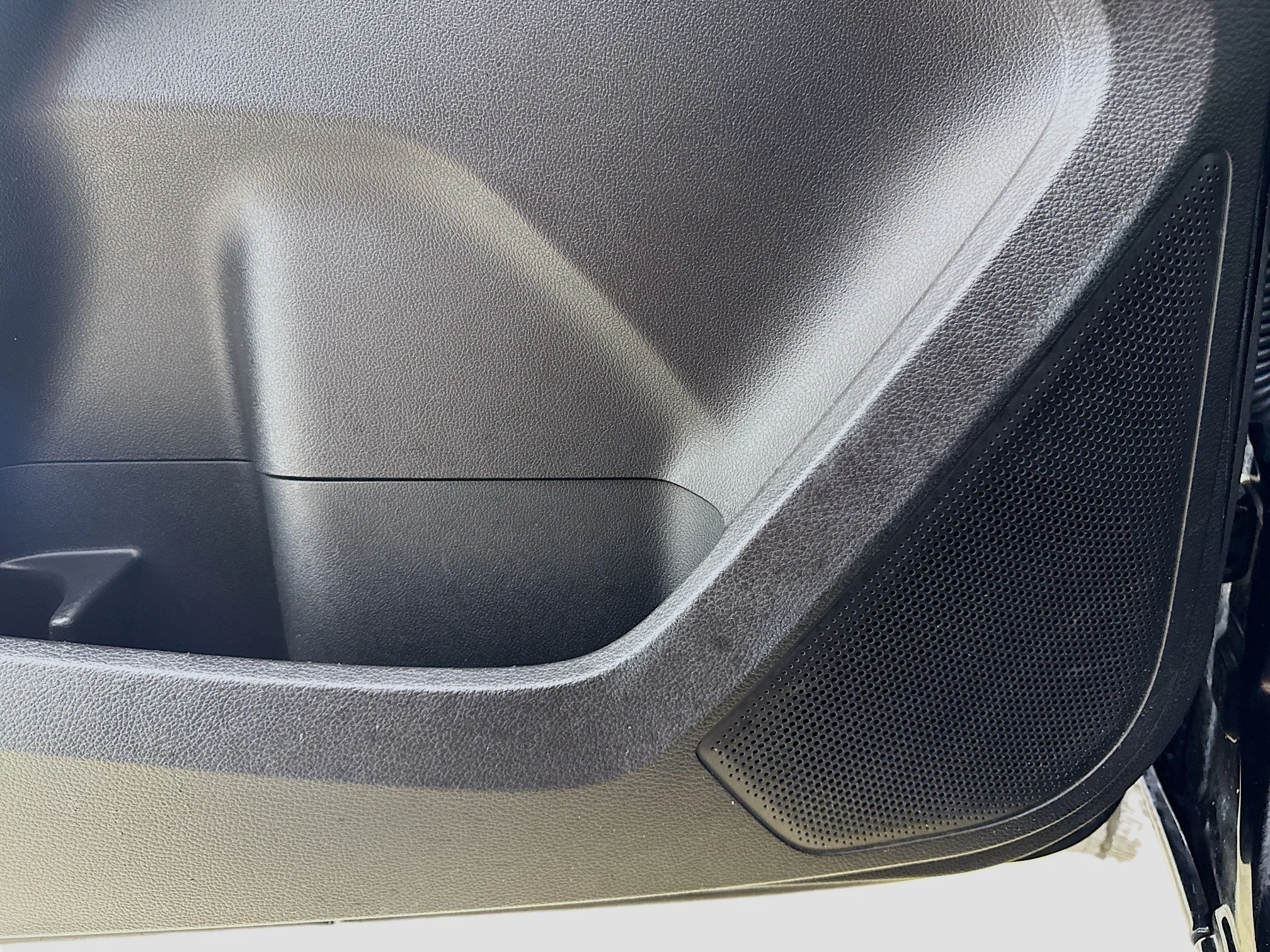 Used 2020 Black Ford XL image 20