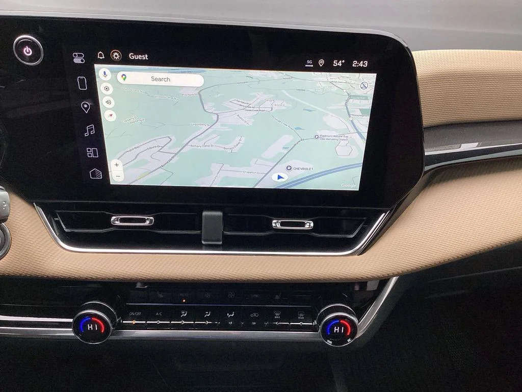New 2026 Polar White Tricoat Chevrolet ACTIV image 14