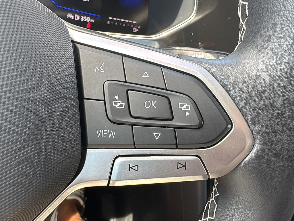 Used 2023 Platinum Gray Metallic Volkswagen S FWD image 22