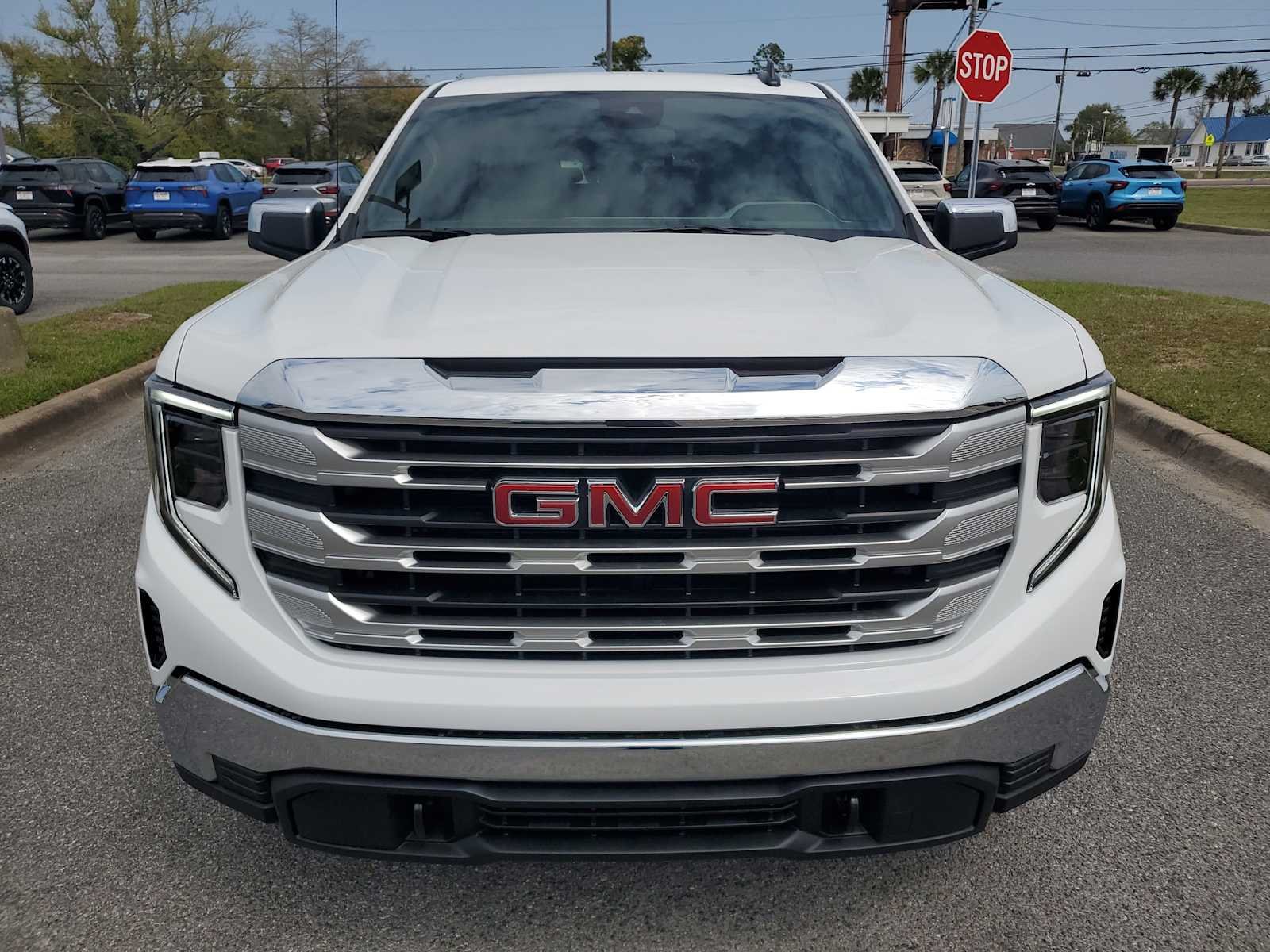 2026 GMC Sierra 1500 SLE - Photo 9