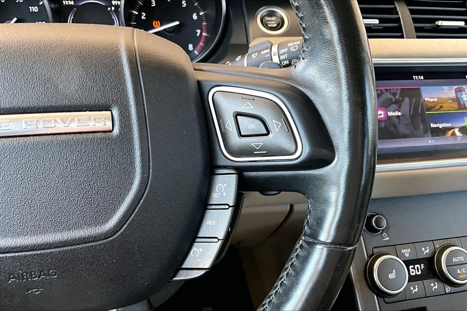 Used 2018 Fuji White Land Rover SE image 24