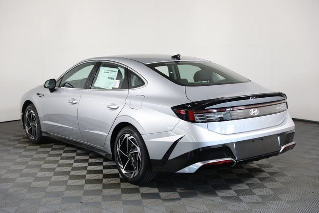 New 2026 Silver Hyundai SEL Sport image 31