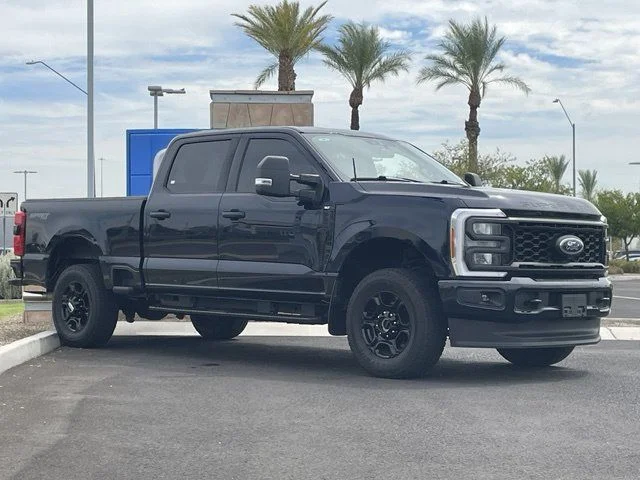 Used 2023 Antimatter Blue Metallic Ford XLT image 3