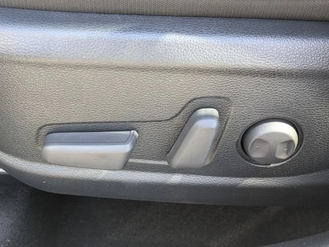 New 2026 Gravity Gray Kia EX image 22