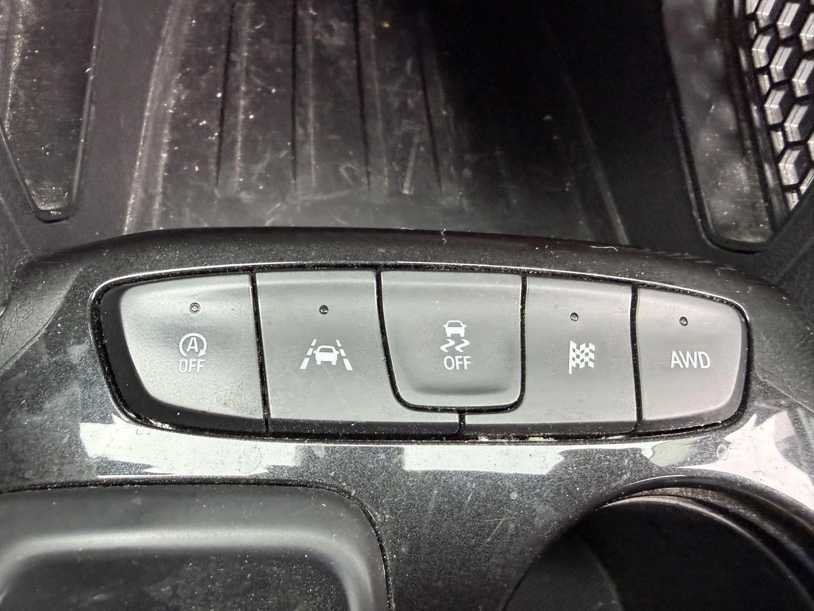 Used 2024 Summit White Chevrolet LT image 15