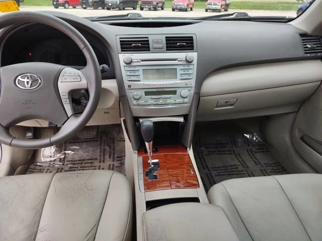 Used 2009  Toyota  image 13