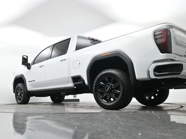 Used 2026 Summit White GMC AT4 image 28