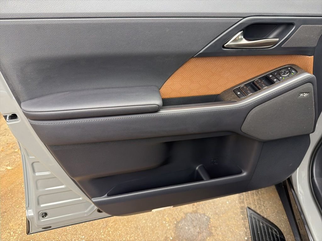 Used 2024 Gray Lexus 550 Luxury+ image 12