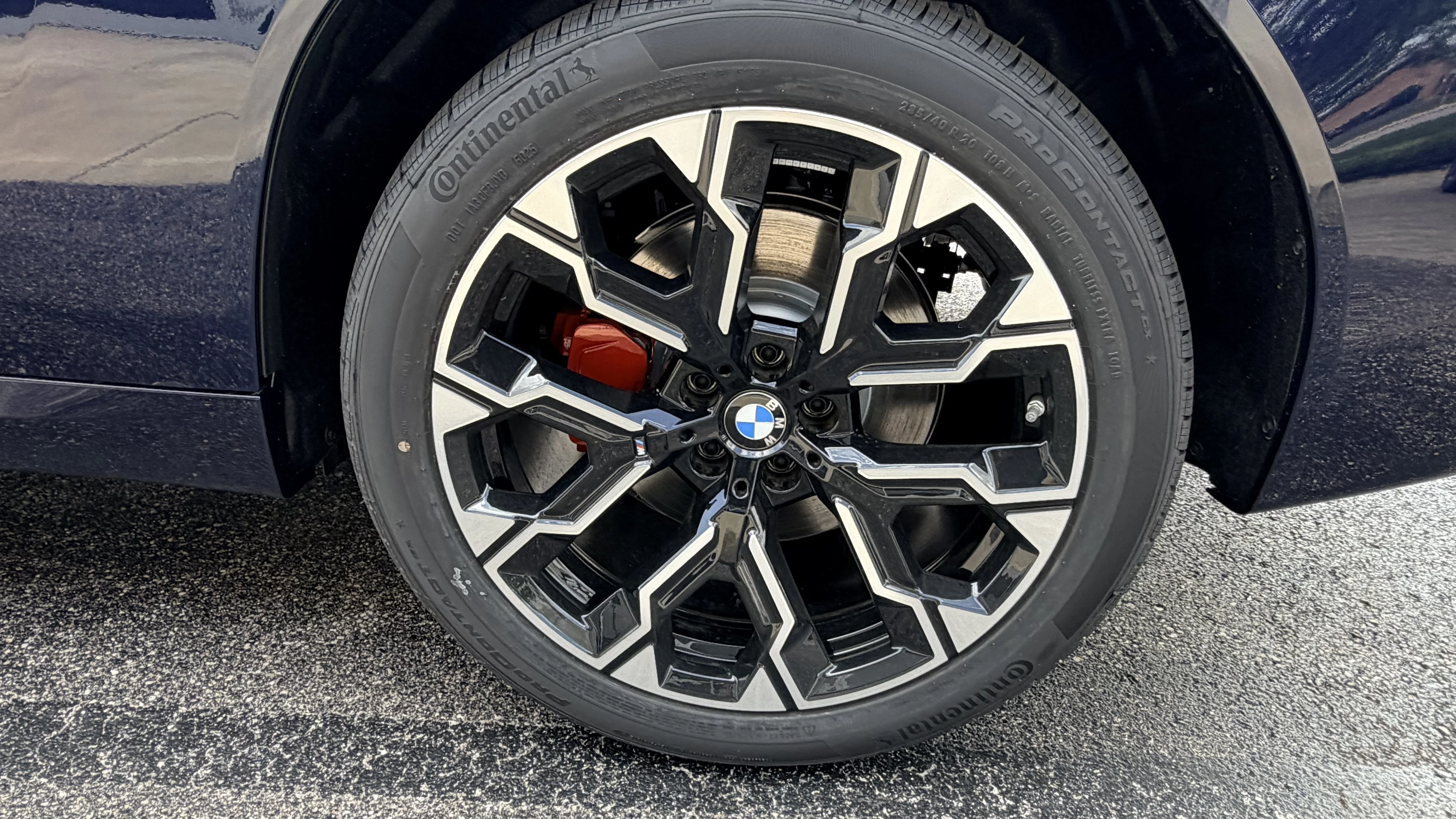 New 2026 Tanzanite Blue II Metallic BMW 30 xDrive image 28