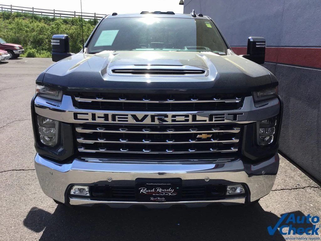 Used 2020 Gray Chevrolet LTZ image 4