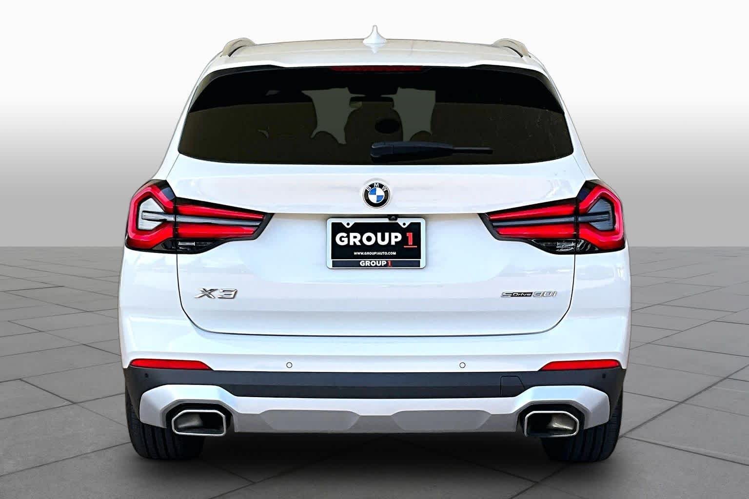 Used 2023 Mineral White Metallic BMW sDrive30i image 5