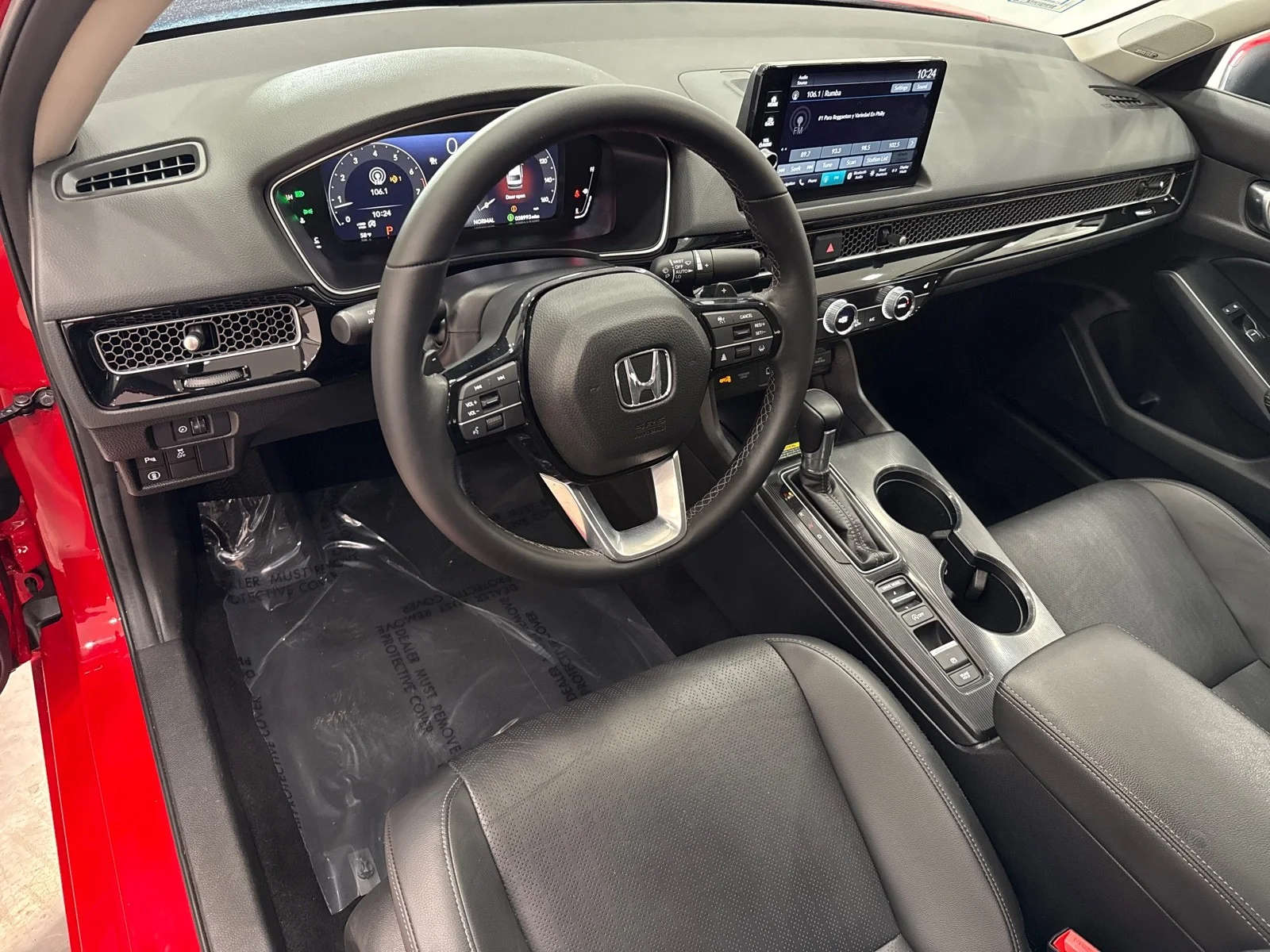 Used 2024 Rallye Red Honda Touring CVT image 13