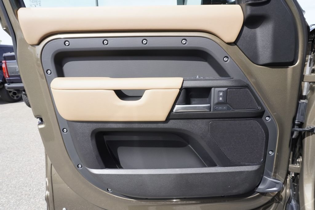 New 2026 Gondwana Stone Land Rover X image 17