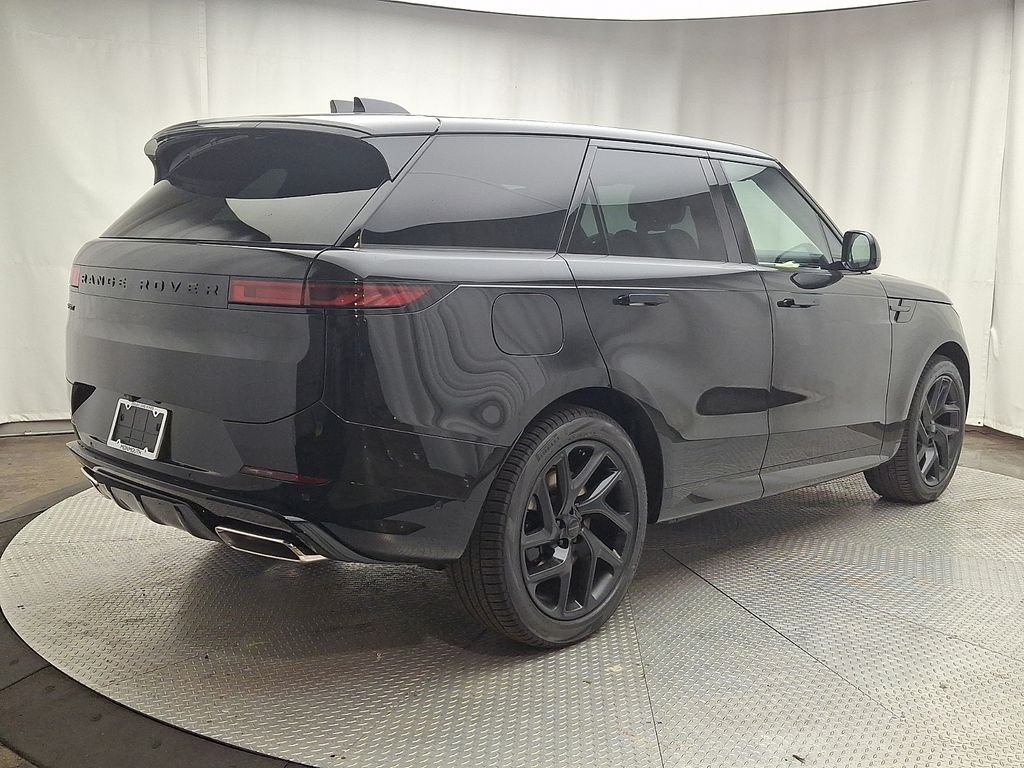 New 2027 Santorini Black Land Rover  image 3