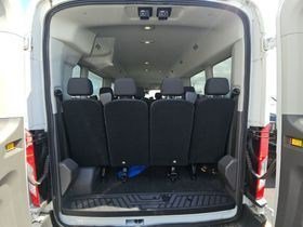 Used 2022 Oxford White Ford XLT image 9