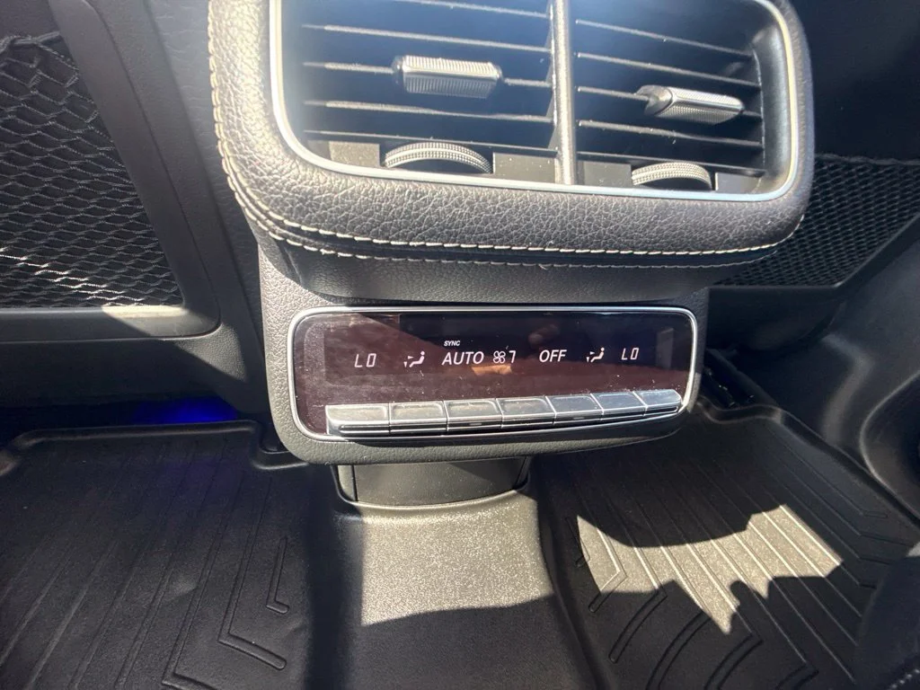 Used 2022  Mercedes-Benz GLS 450 image 12