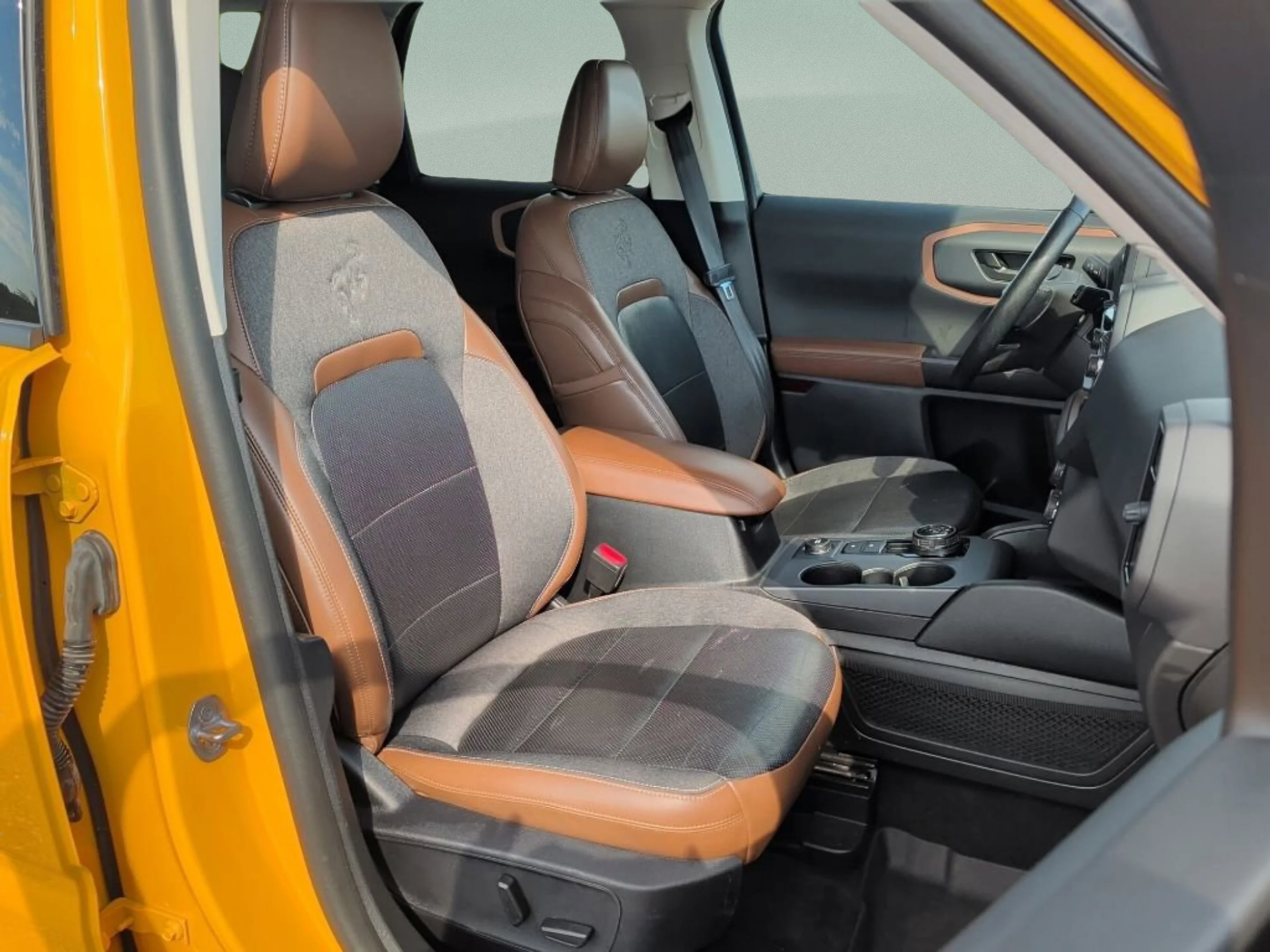 Used 2022 Orange Metallic Ford Outer Banks image 27