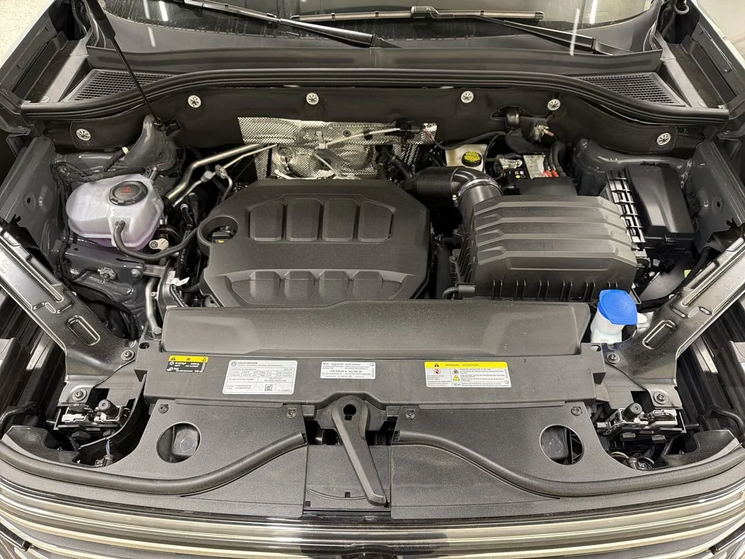 New 2026 Pure Gray Volkswagen 2.0T SE w/Technology image 11