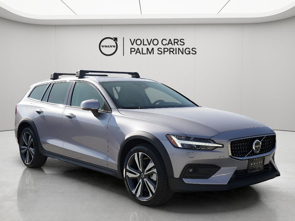 2026 Volvo V60 Cross Country B5 Plus AWD's photo