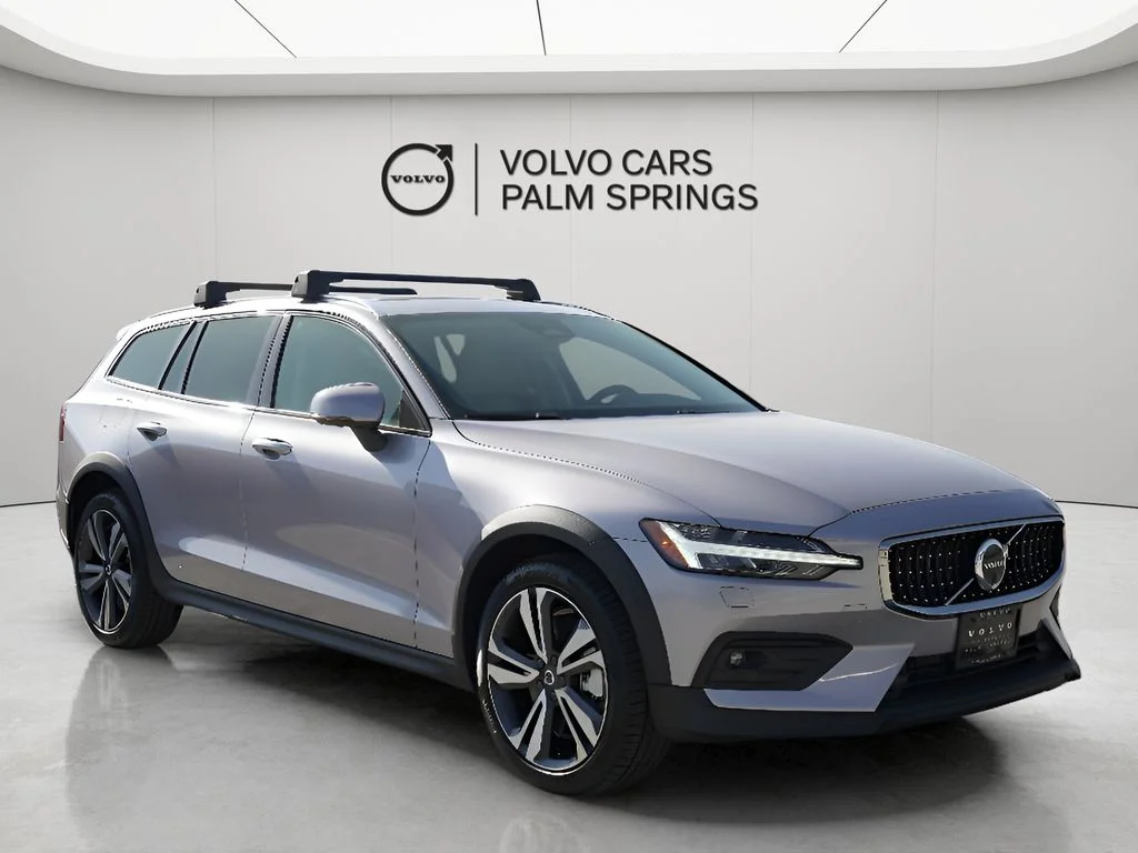 2026 Volvo V60 Cross Country B5 Plus AWD's photo