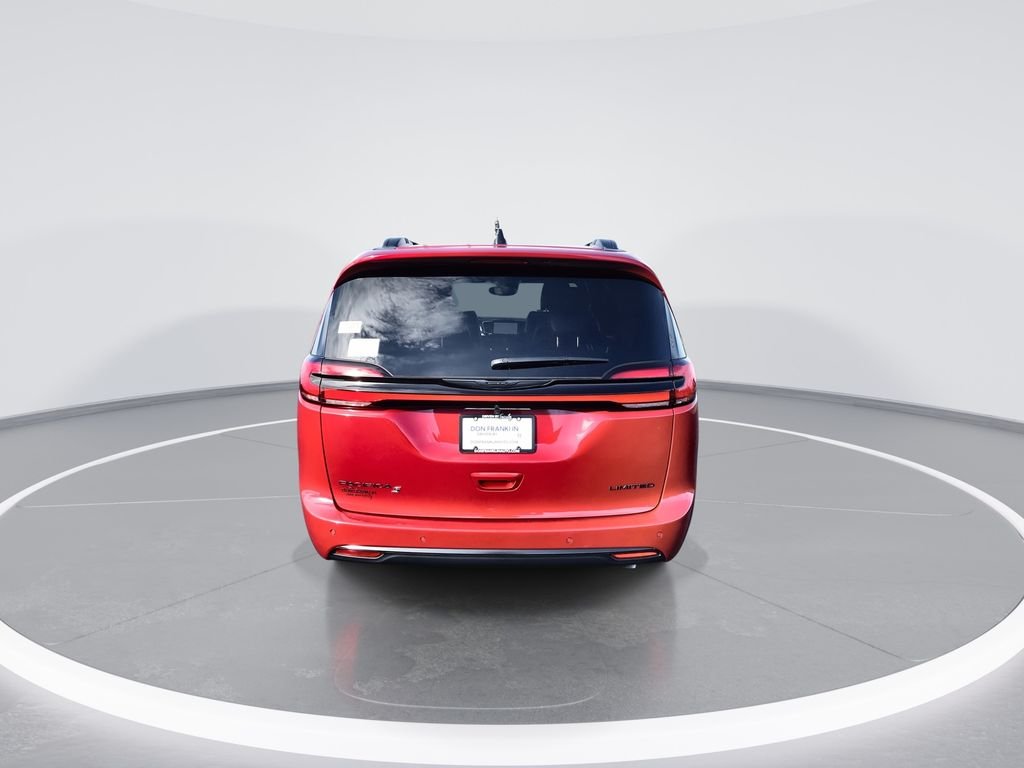 2026 Chrysler Pacifica Limited - Photo 7