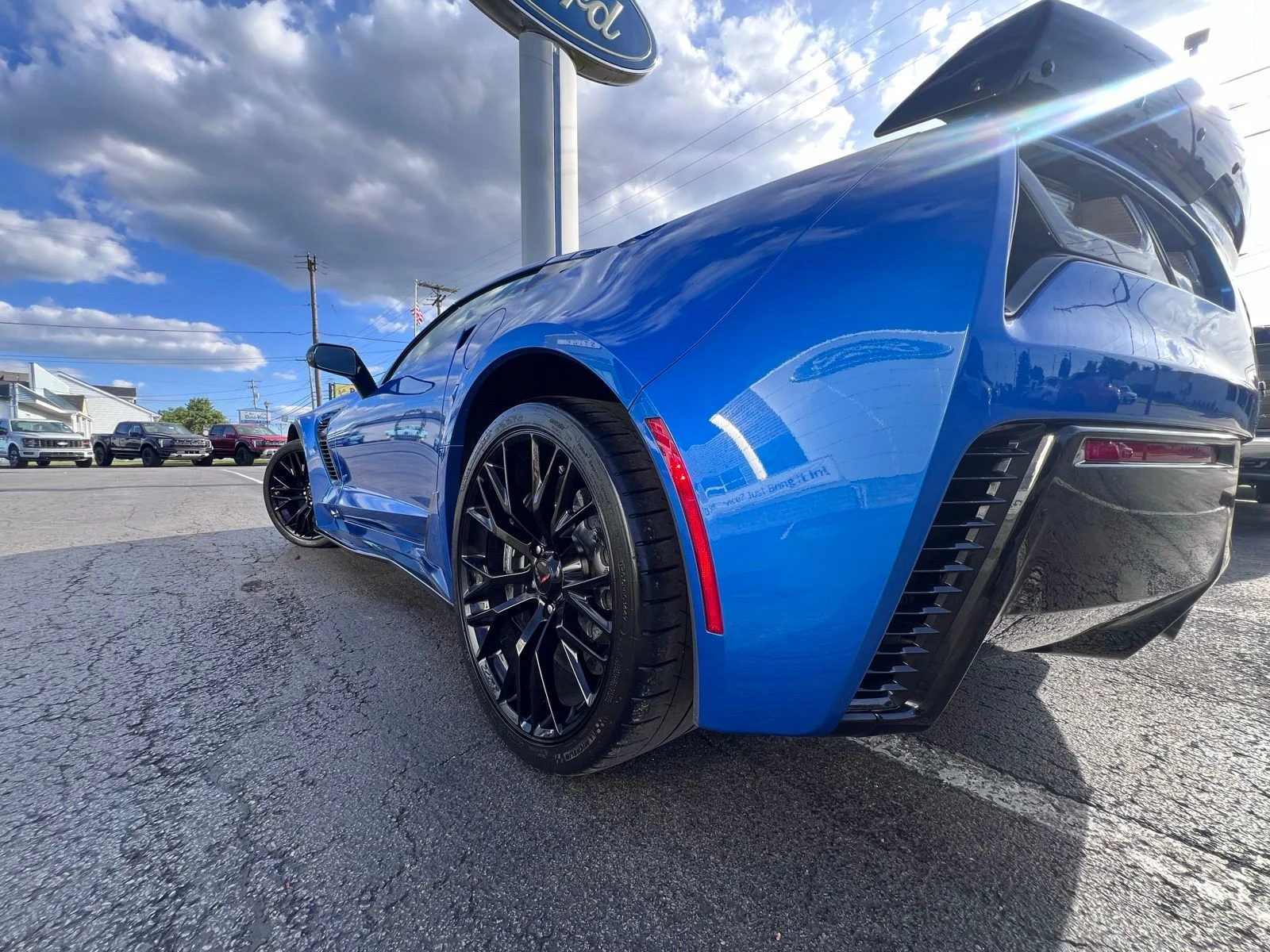 Used 2016 Laguna Blue Metallic Tintcoat Chevrolet Z06 image 14