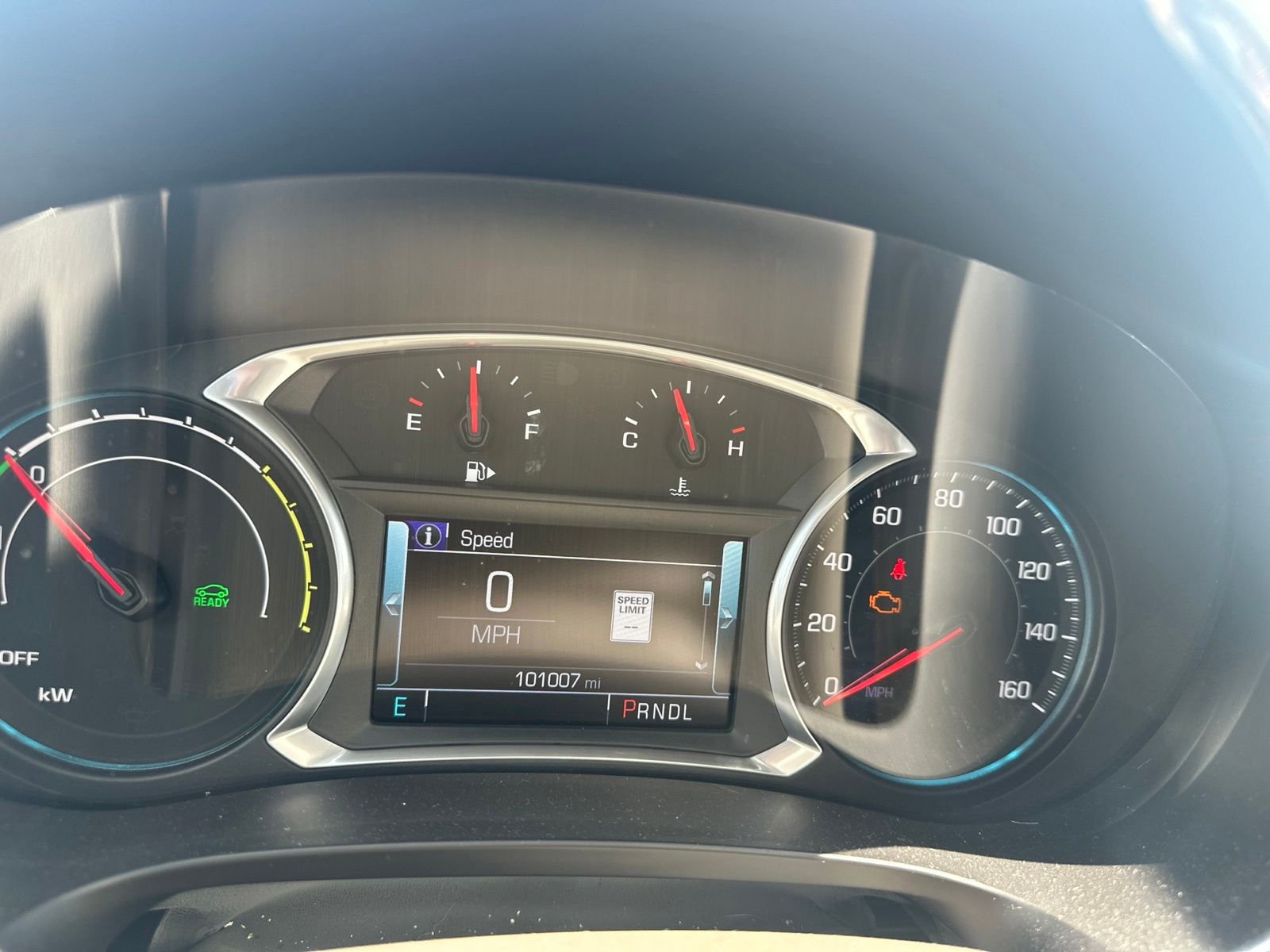 Used 2018 Pearl Chevrolet Hybrid image 6