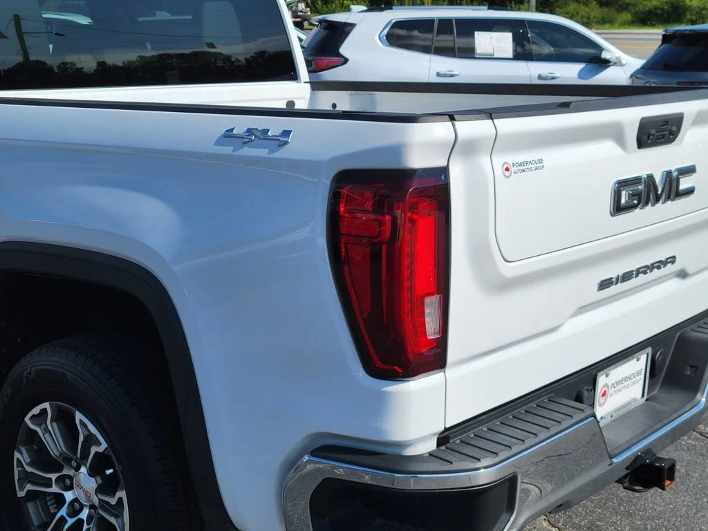 Used 2024 Summit White GMC SLT image 11