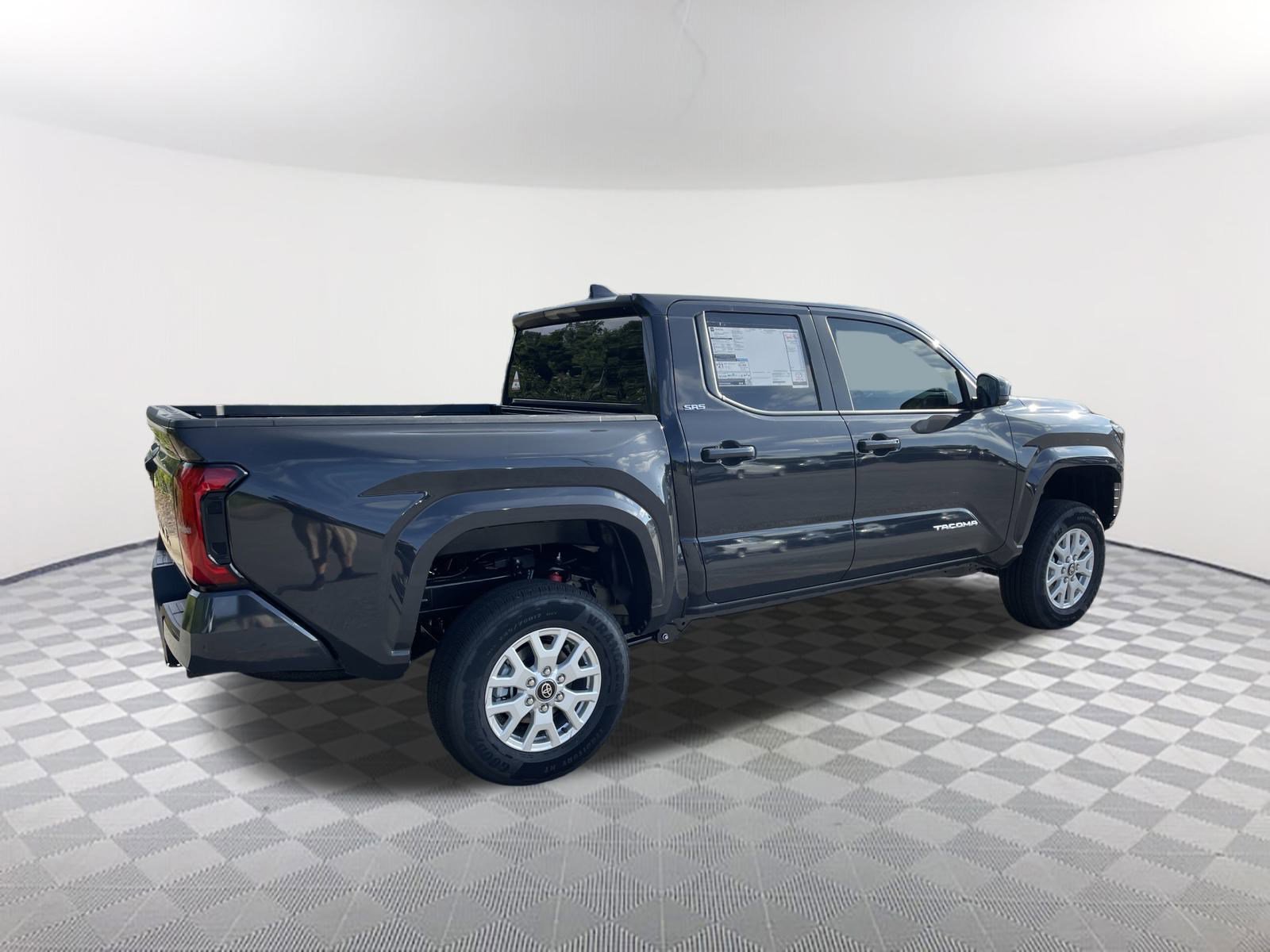 2025 Toyota Tacoma SR5 - Photo 19