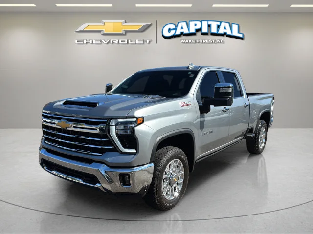 Used 2025 Gray Chevrolet LTZ image 9