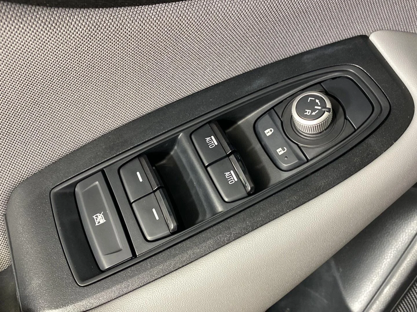 Used 2024 Magnetite Gray Metallic Subaru Premium image 22