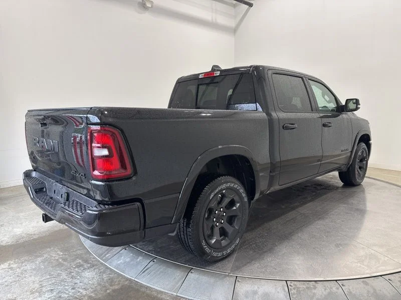 New 2026 Diamond Black Crystal Pearl-Coat Exterior Paint RAM Big Horn/Lone Star image 7
