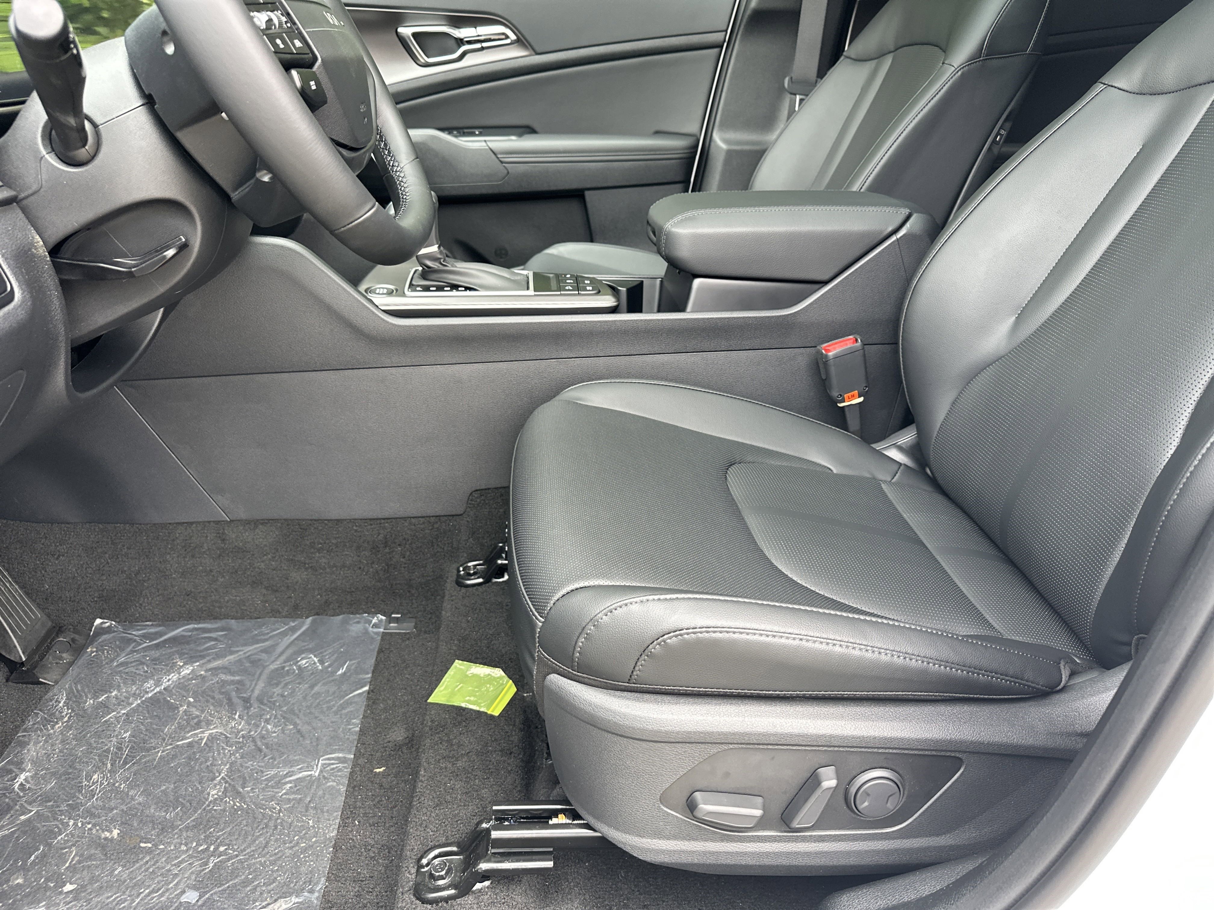 2026 Kia Sportage SX - Photo 10