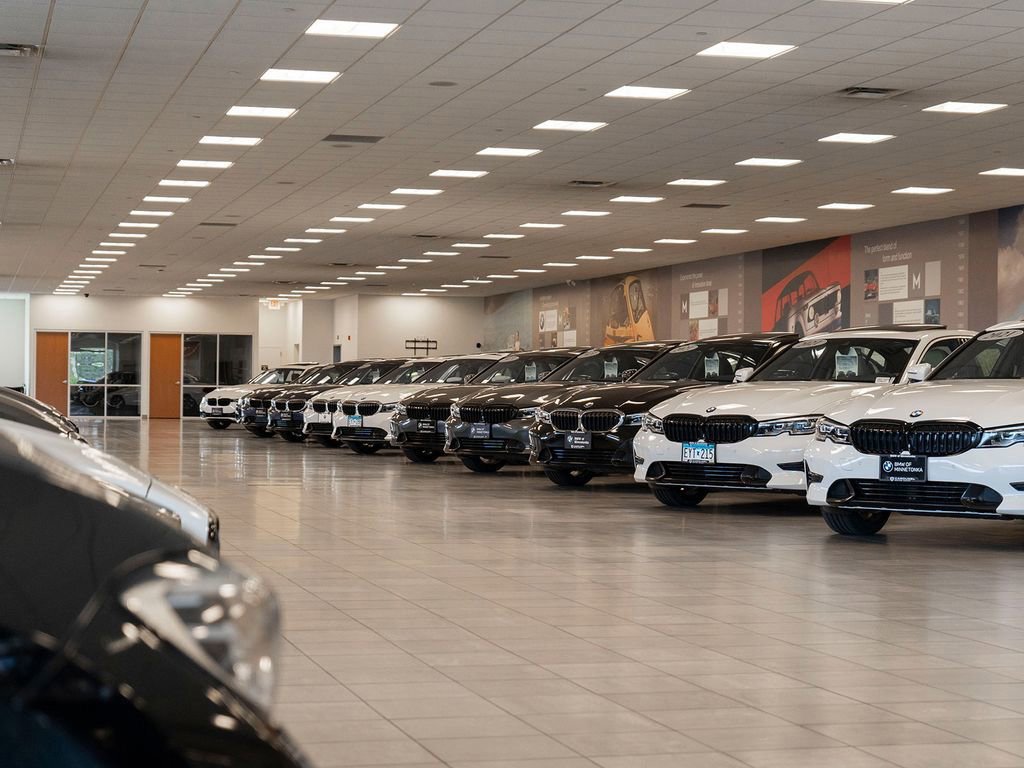 Used 2026 Skyscraper Grey Metallic BMW xDrive40i image 60