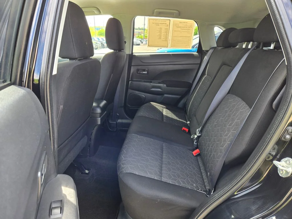 Used 2020 Black Mitsubishi 2.0 ES image 24