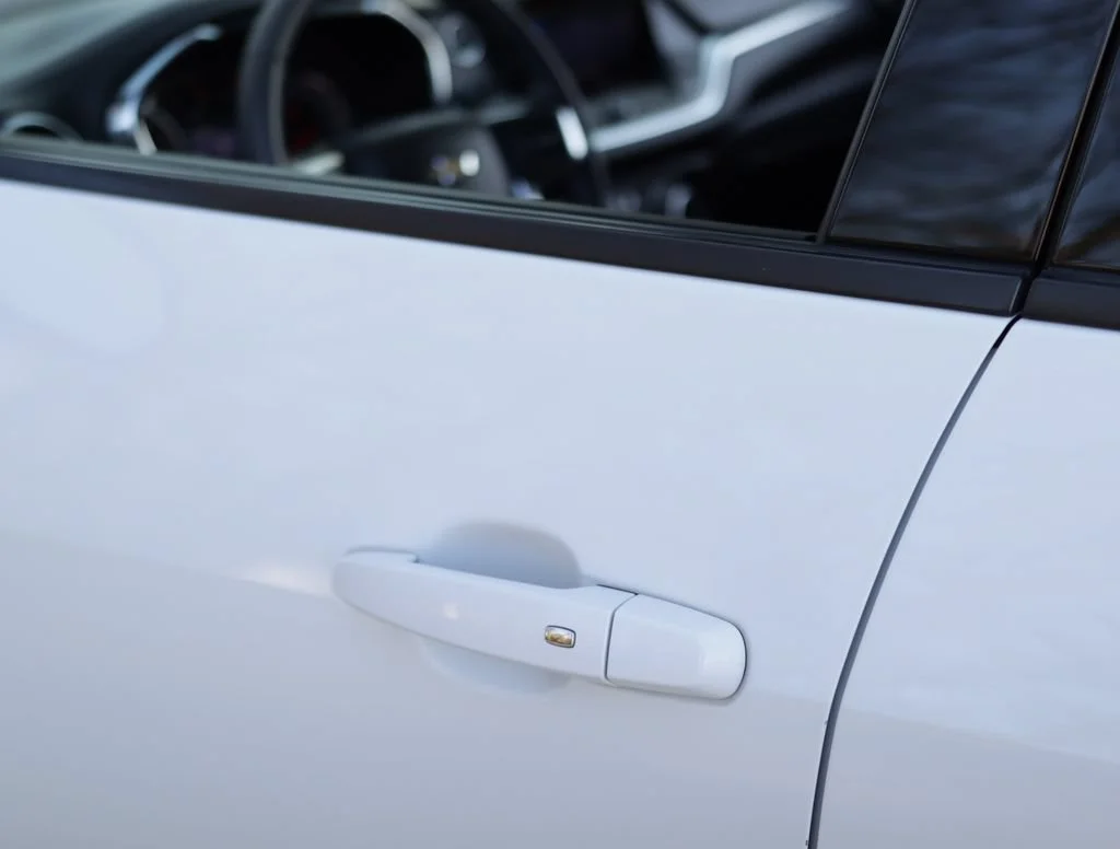 Used 2021 Summit White Chevrolet 1LT image 32