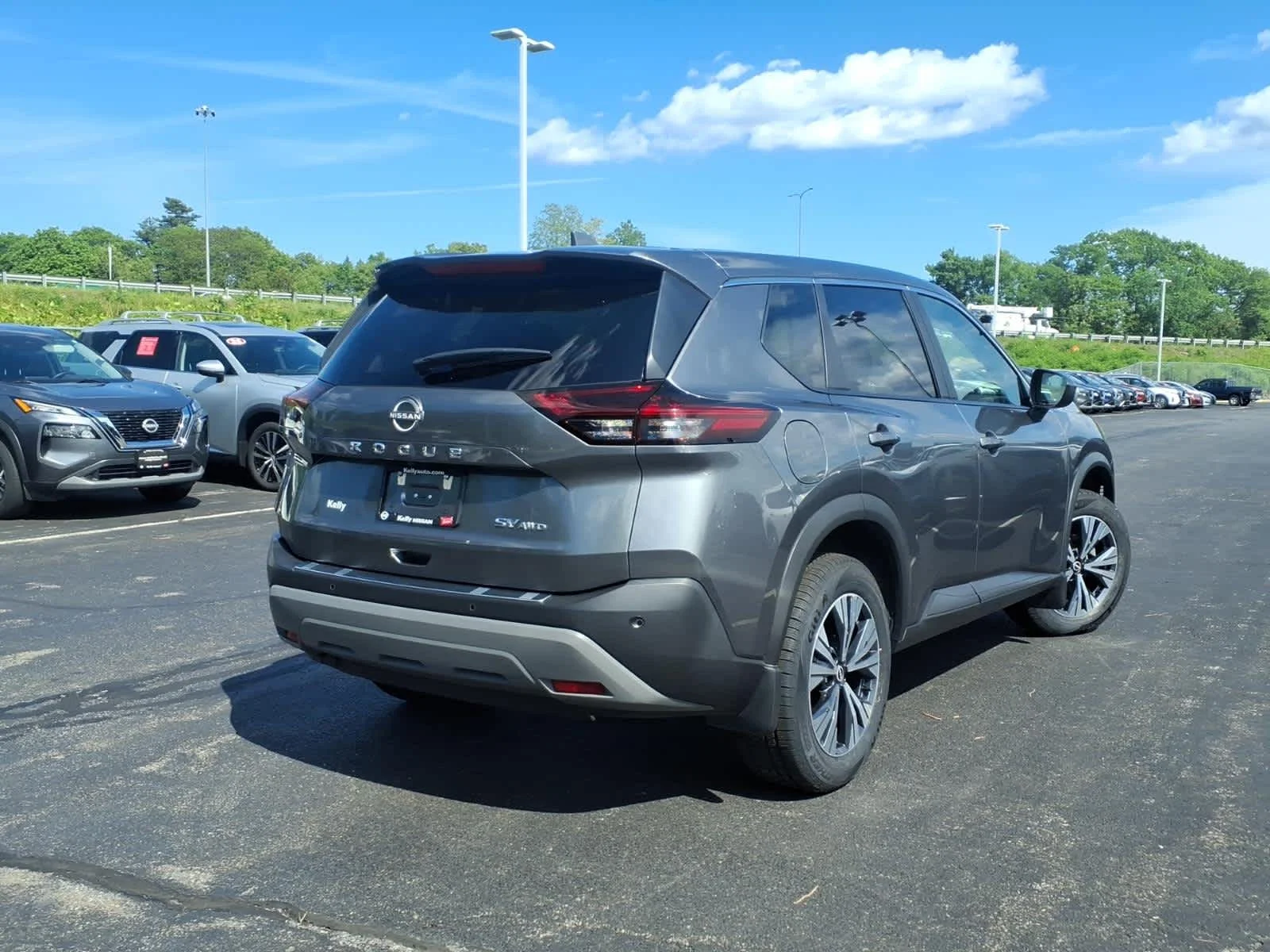 Certified Used 2023 Gun Metallic Nissan SV image 5